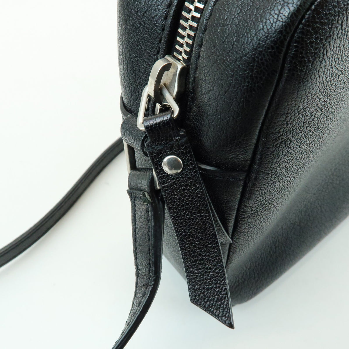 Saint Laurent Lou Camera Leather, Black, Leather, Handbag