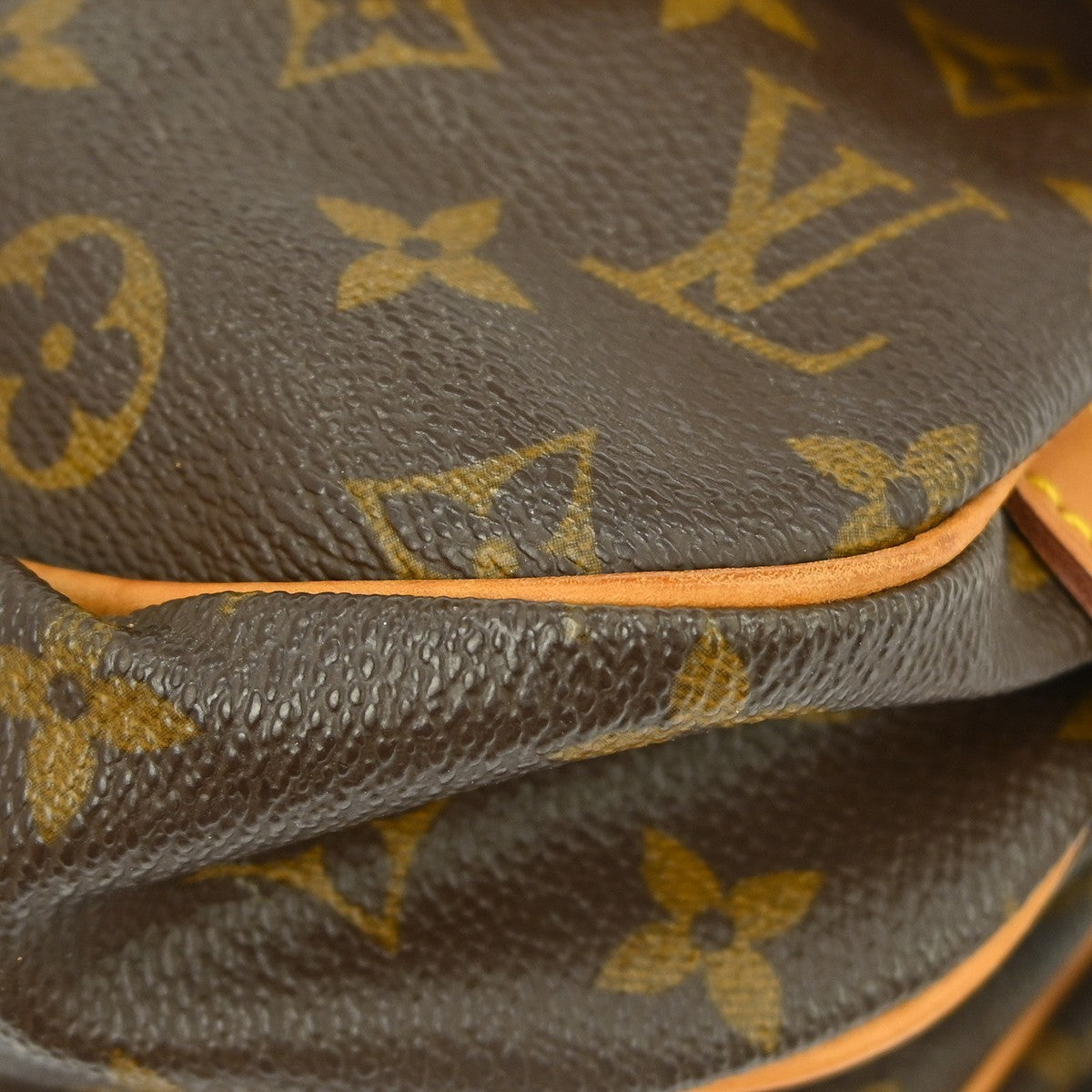 Louis Vuitton Saumur Monogram, Brown, Canvas, Shoulder Bag