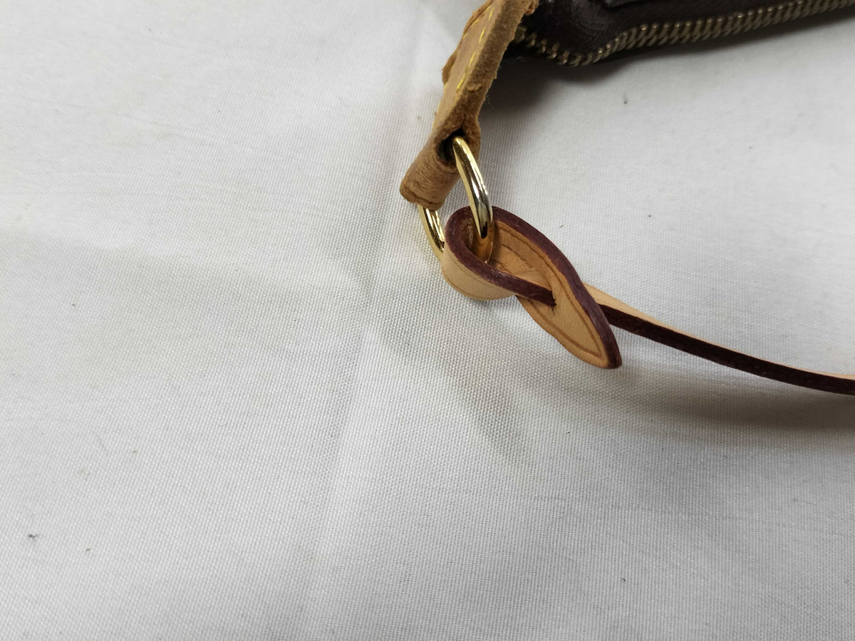 Louis Vuitton Pochette Accessoires Monogram Canvas, Brown, Canvas, Clutch