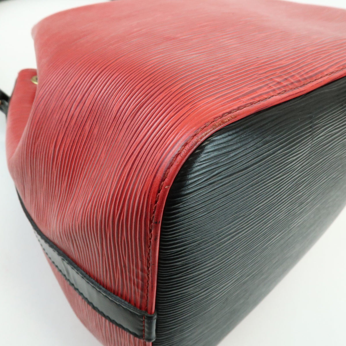 Louis Vuitton Bicolor Petit Noe Epi Leather, Red, Leather, Handbag