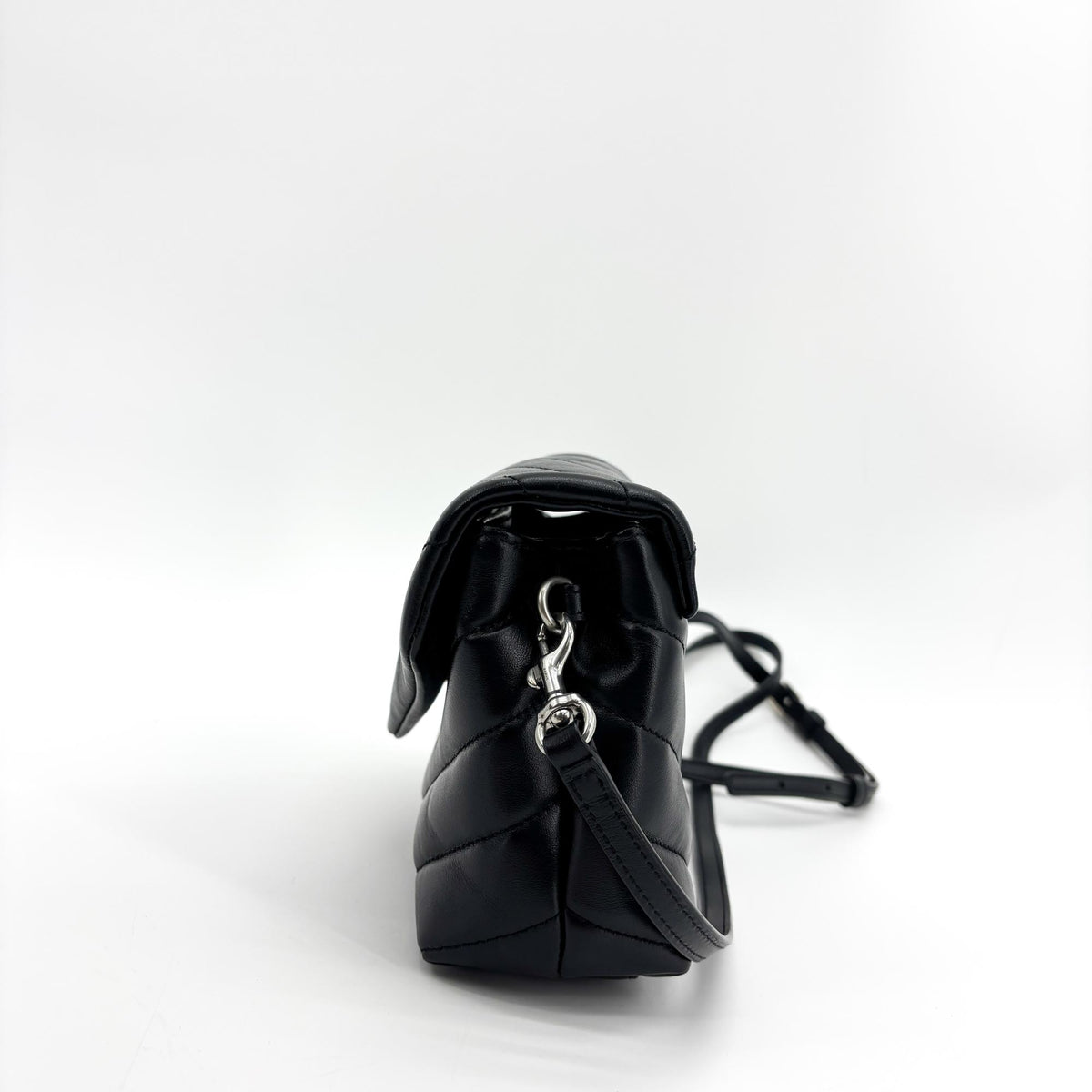 Saint Laurent Loulou Matelasse Chevron Leather, Black, Leather, Shoulder Bag