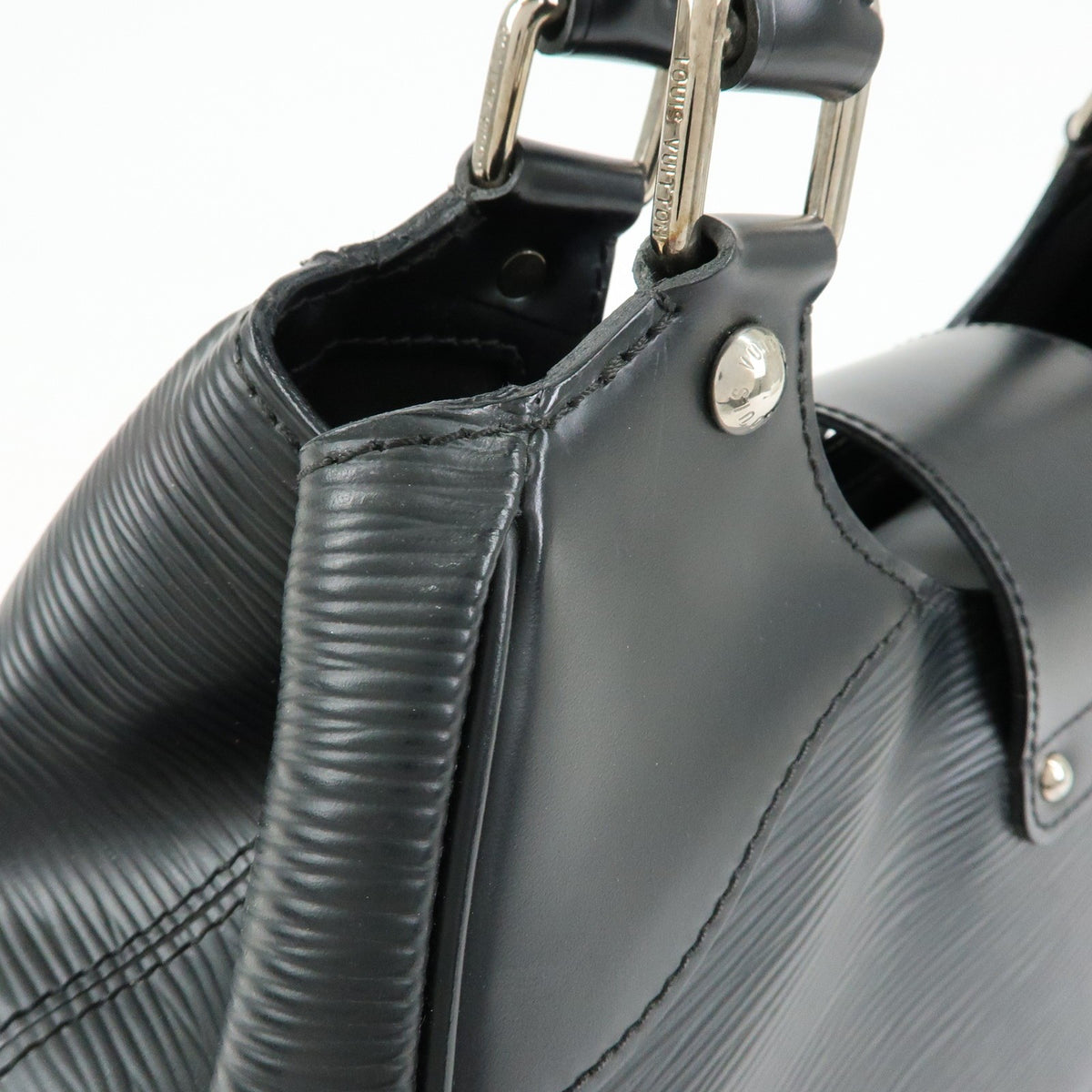 Louis Vuitton Montaigne Sac Epi Leather, Black, Leather, Handbag