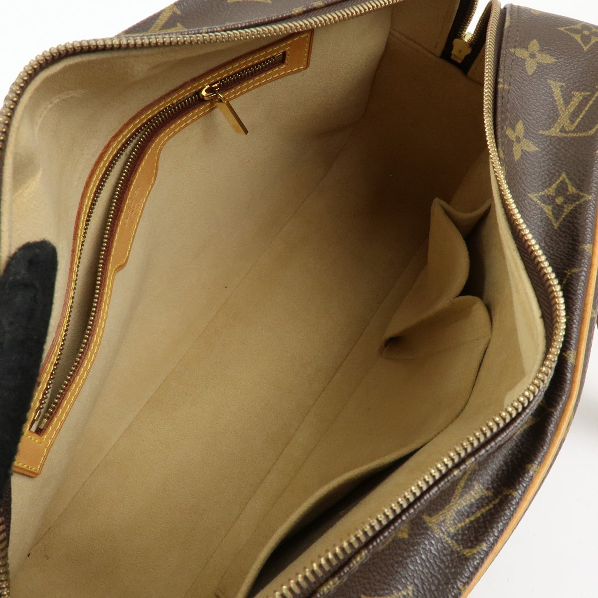 Louis Vuitton Cite Monogram Canvas, Brown, Canvas, Handbag