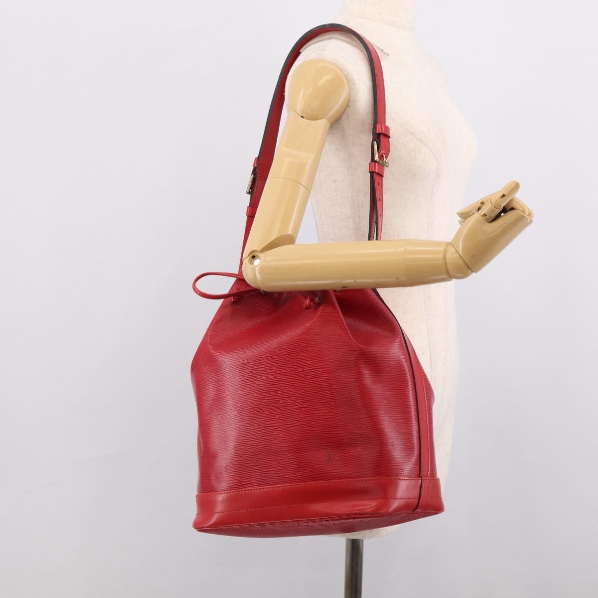 Louis Vuitton Petit Noe Epi Leather, Red, Leather, Handbag