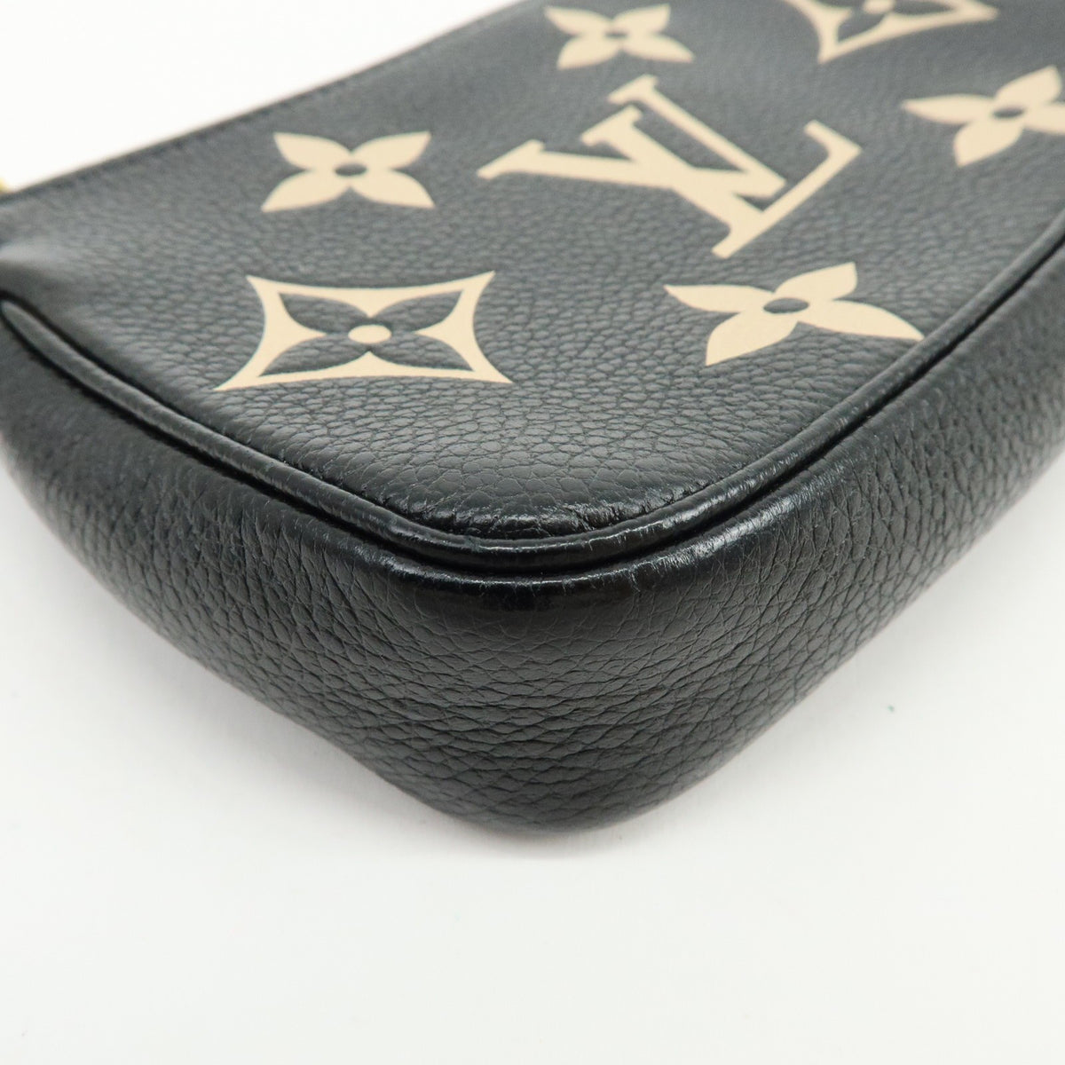 Louis Vuitton Pochette Accessoires Bicolor Monogram Empreinte Giant, Black, Leather, Clutch