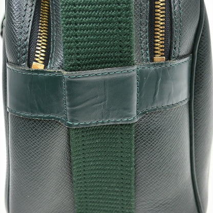 Louis Vuitton Reporter Taiga Leather, Green, Leather, Shoulder Bag