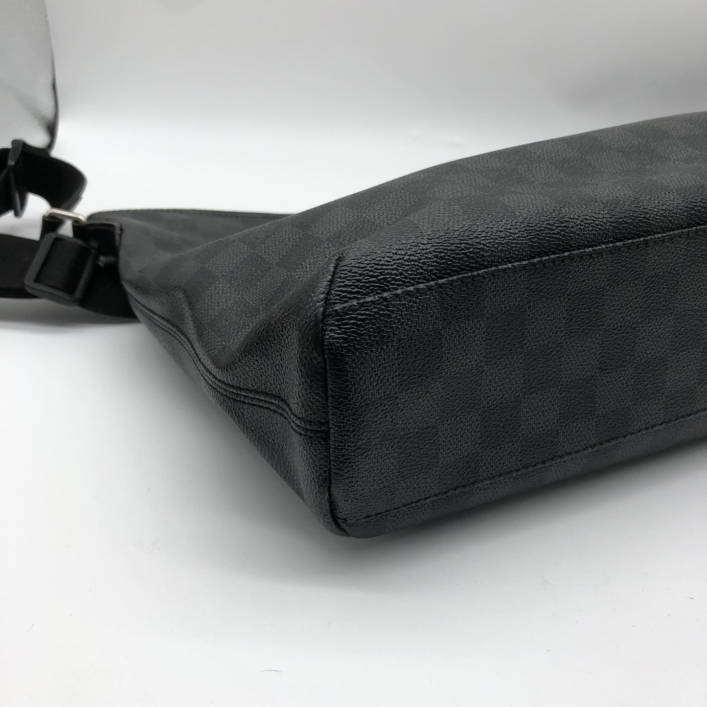 Louis Vuitton Mick Messenger Damier Graphite, Black, Canvas, Shoulder Bag