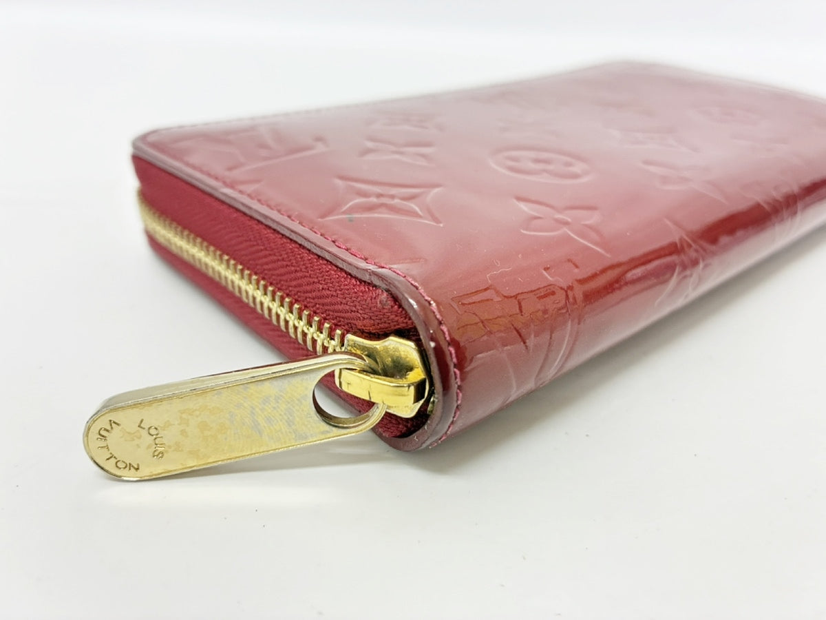 Louis Vuitton Zippy Monogram Vernis, Red, Patent Leather, Wallet