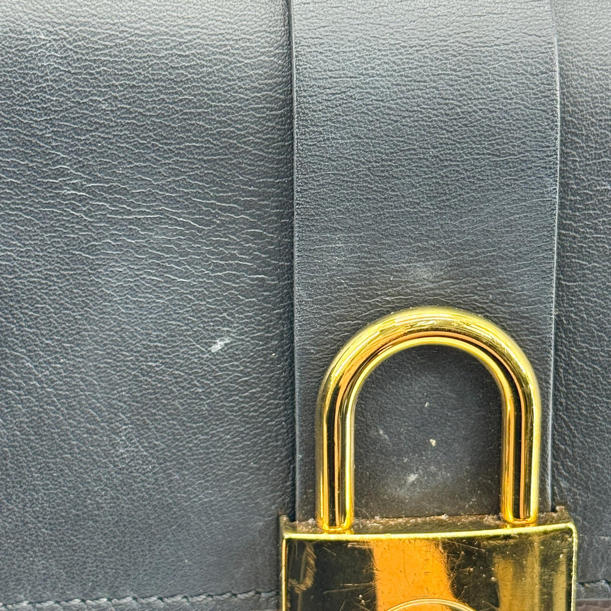 Louis Vuitton Locky Monogram Canvas with Leather, Black, Canvas, Handbag