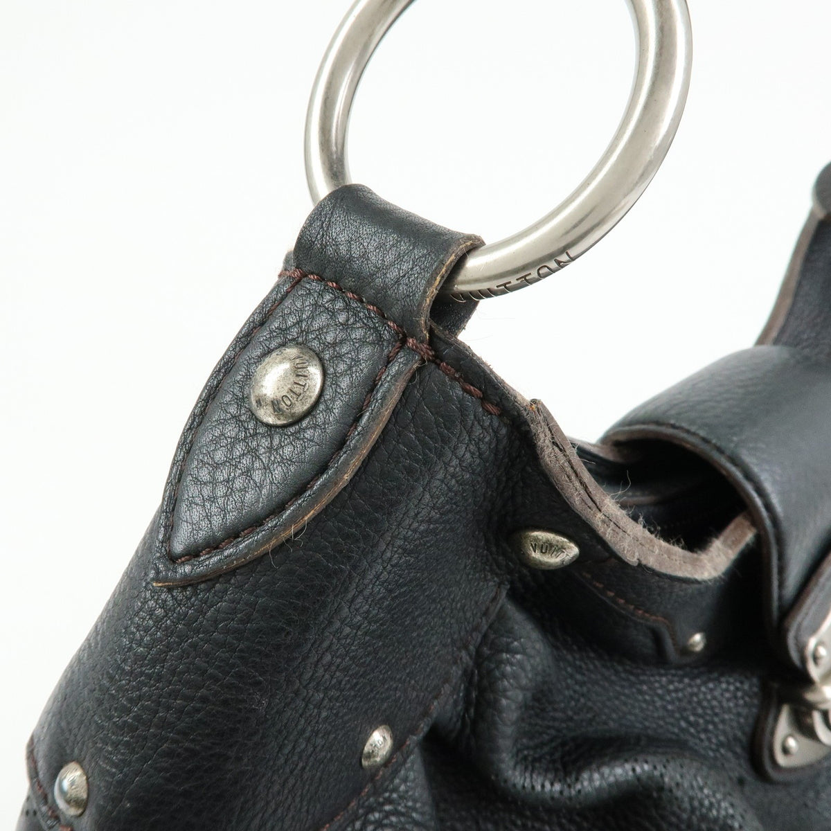 Louis Vuitton Solar Mahina Leather, Black, Leather, Handbag