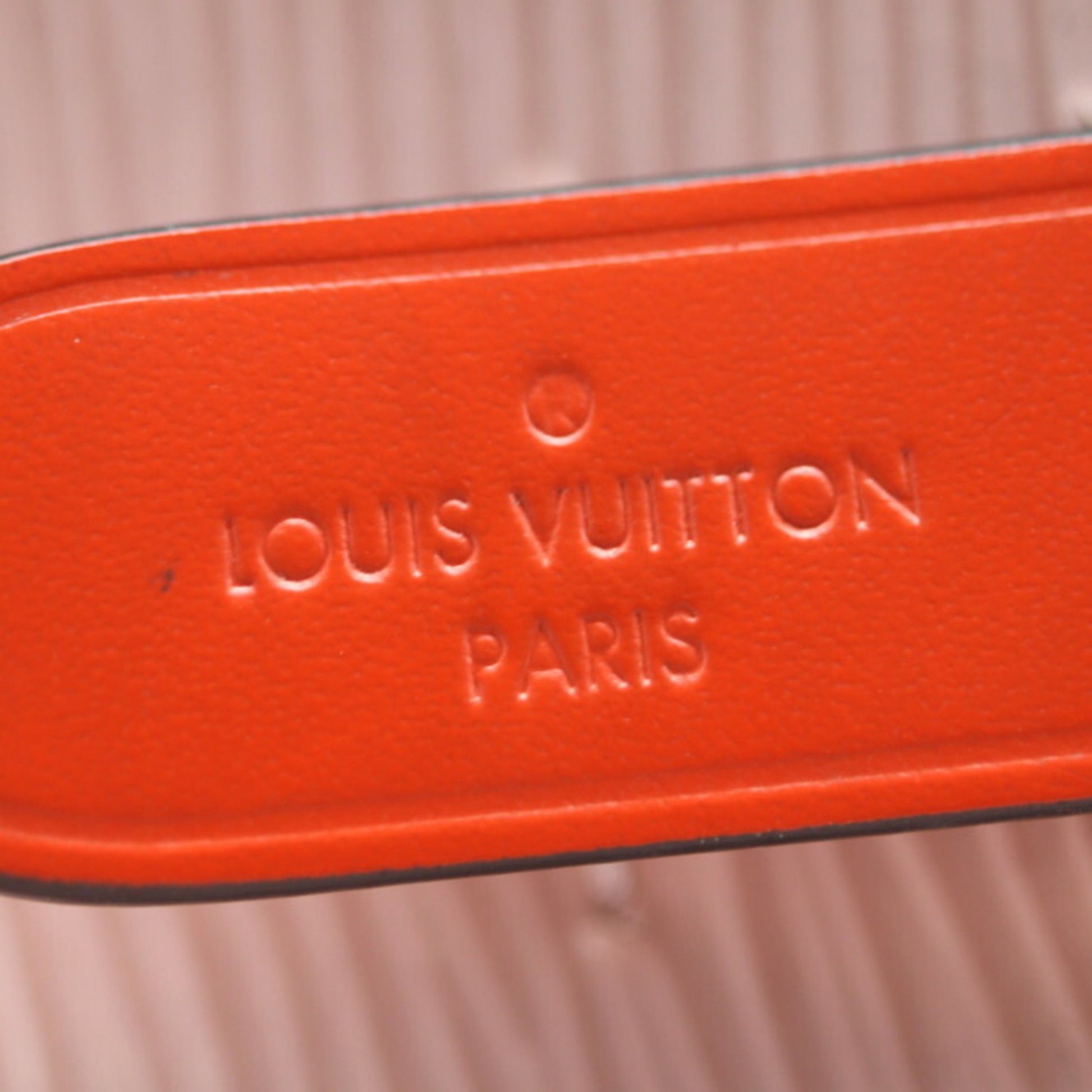 Louis Vuitton NéoNoé, Pink, Leather, handbag