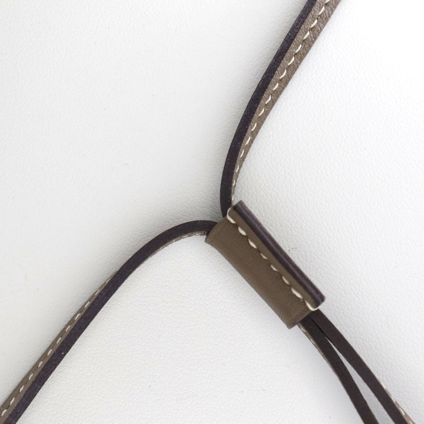 Hermès O'kelly, Gold, Leather, necklace