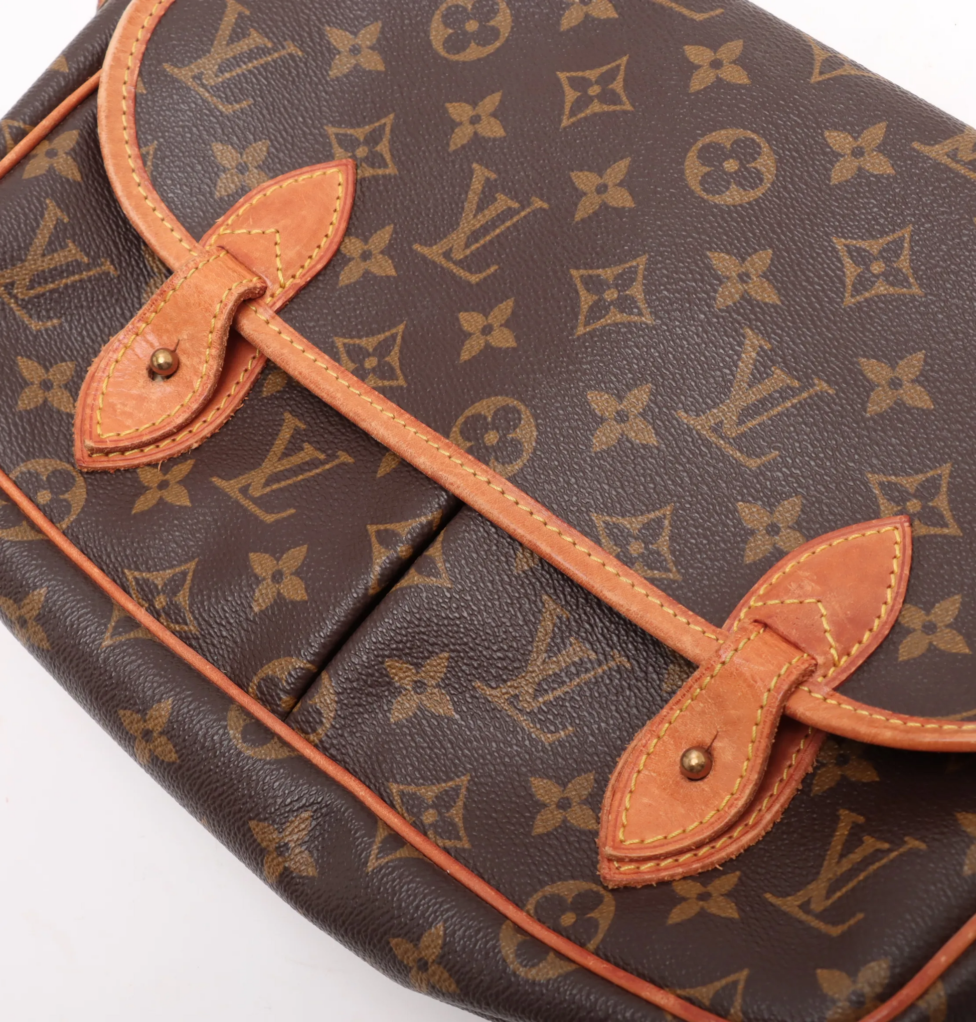 Louis Vuitton Sac Gibeciere Messenger Bag Monogram Canvas, BROWN, CANVAS, Shoulder bag