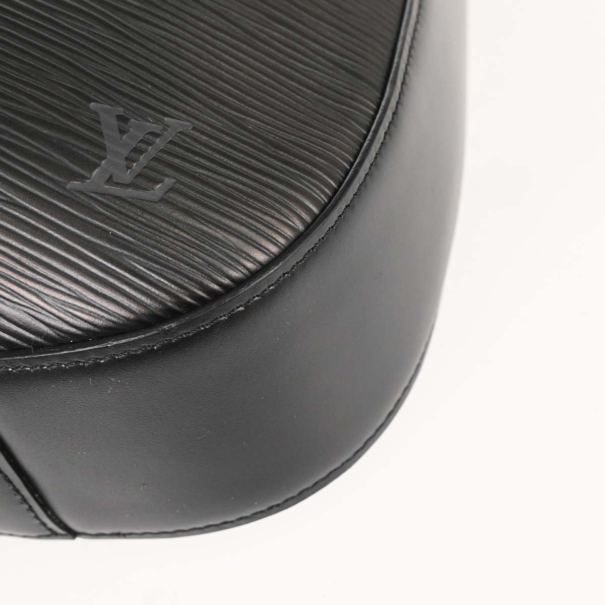 Louis Vuitton Reverie Epi Leather, Black, Leather, Shoulder Bag