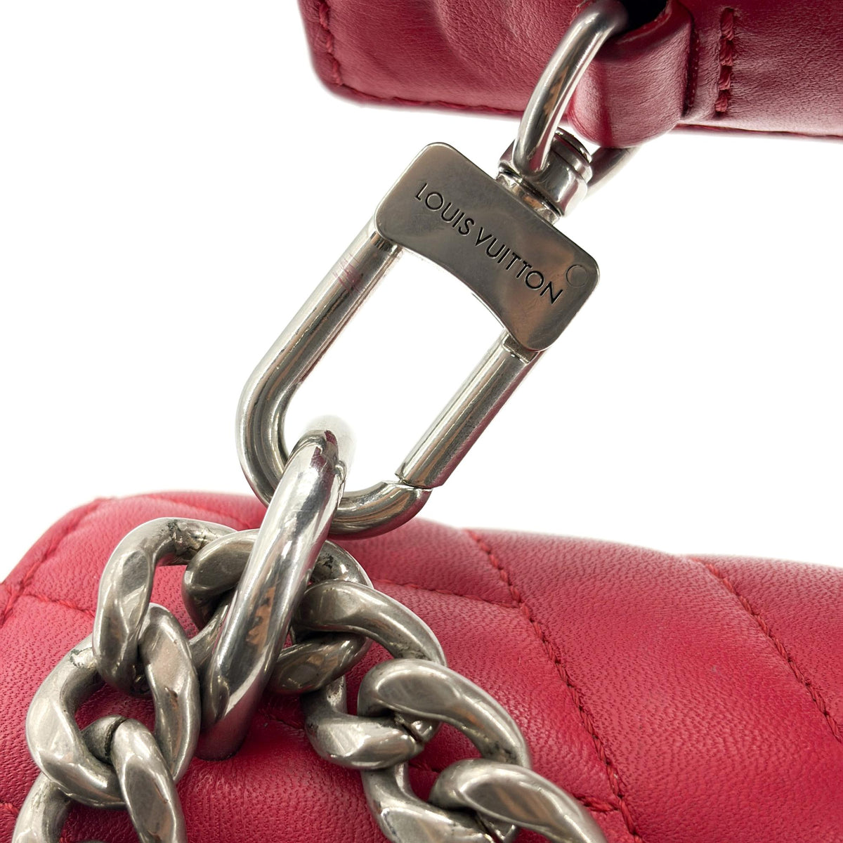 Louis Vuitton New Wave Chain Quilted Leather, Red, Leather, Handbag