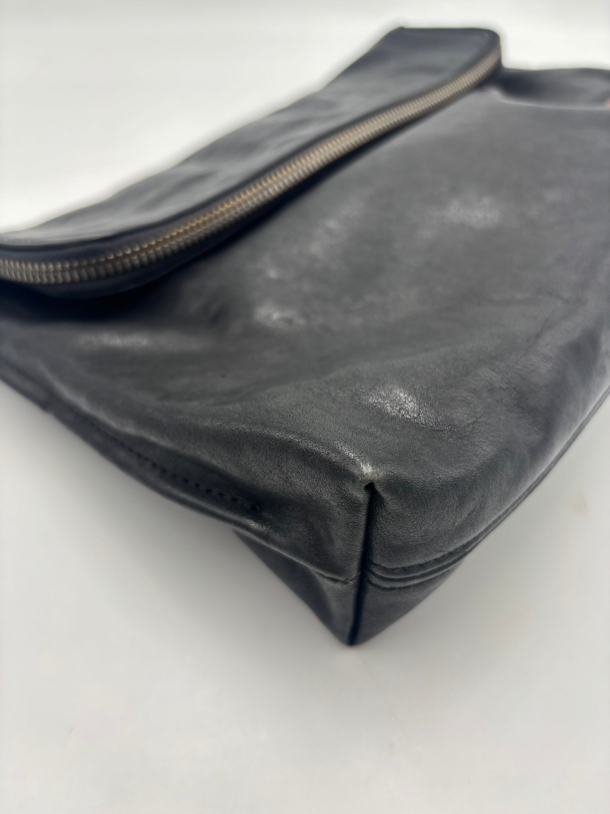 Giorgio Armani Sac bandoulière en cuir leather, BLACK, LEATHER, Shoulder bag