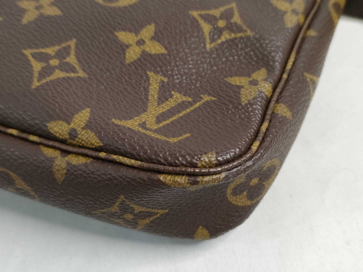 Louis Vuitton Pochette Accessoires Monogram Canvas, Brown, Canvas, Clutch