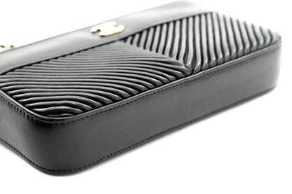 Chanel V-Stich, Black, Leather, wallet