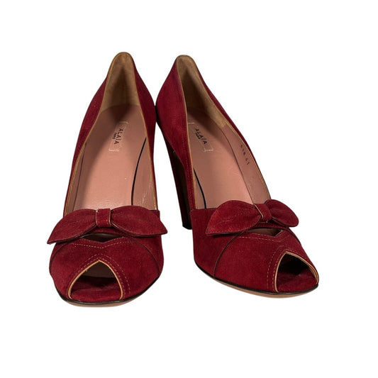 ALAIA Peep Toe Pumps Bordeaux