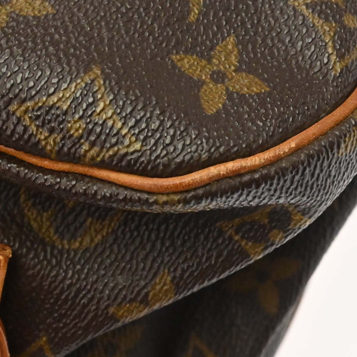 Louis Vuitton Saumur Monogram Canvas, Brown, Canvas, Shoulder Bag