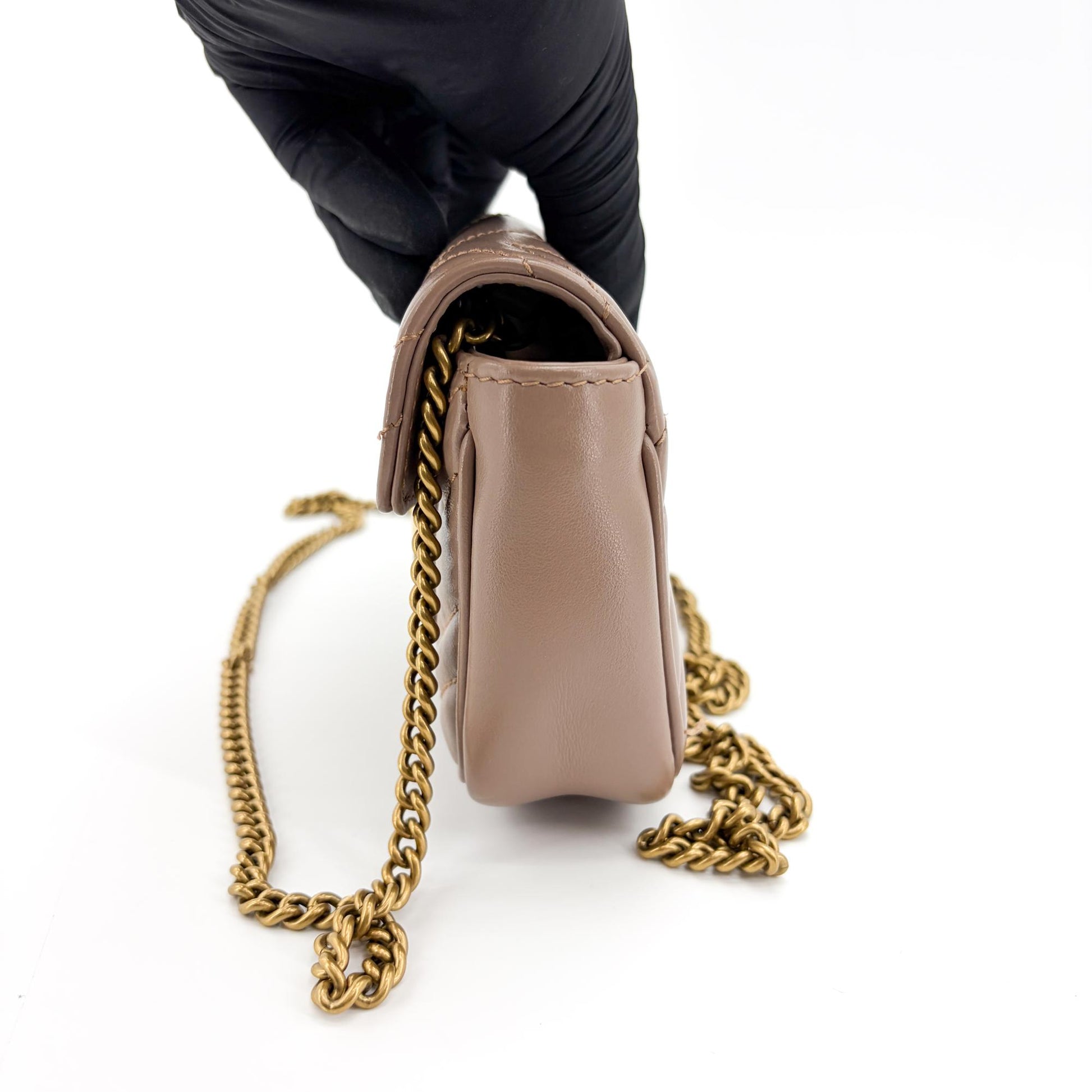 Gucci GG Marmont Flap Chevron Leather, Beige, Leather, Shoulder Bag