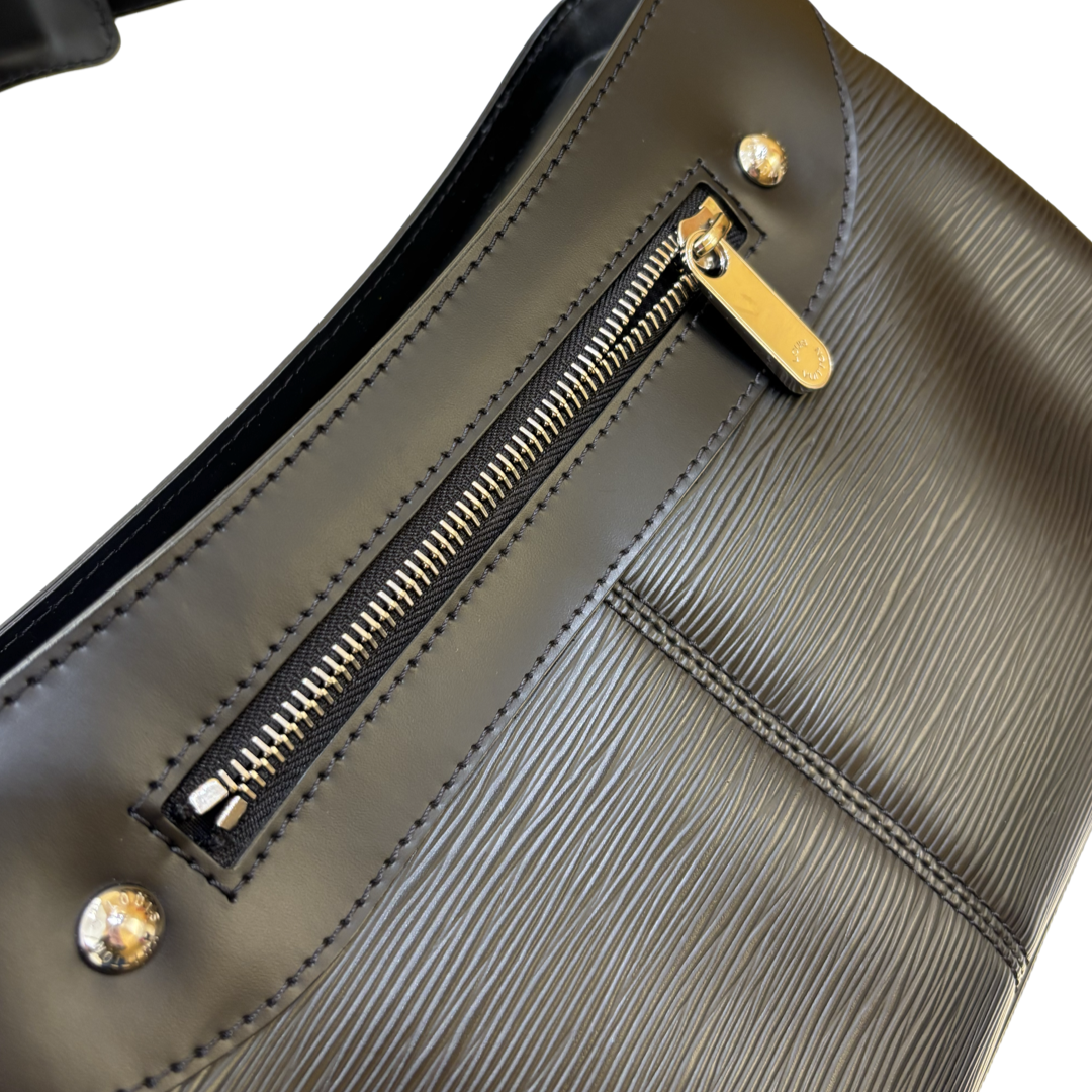 Louis Vuitton Epi Stretch Silver Fizz Epi Stretch, Black, Leather, Handbag