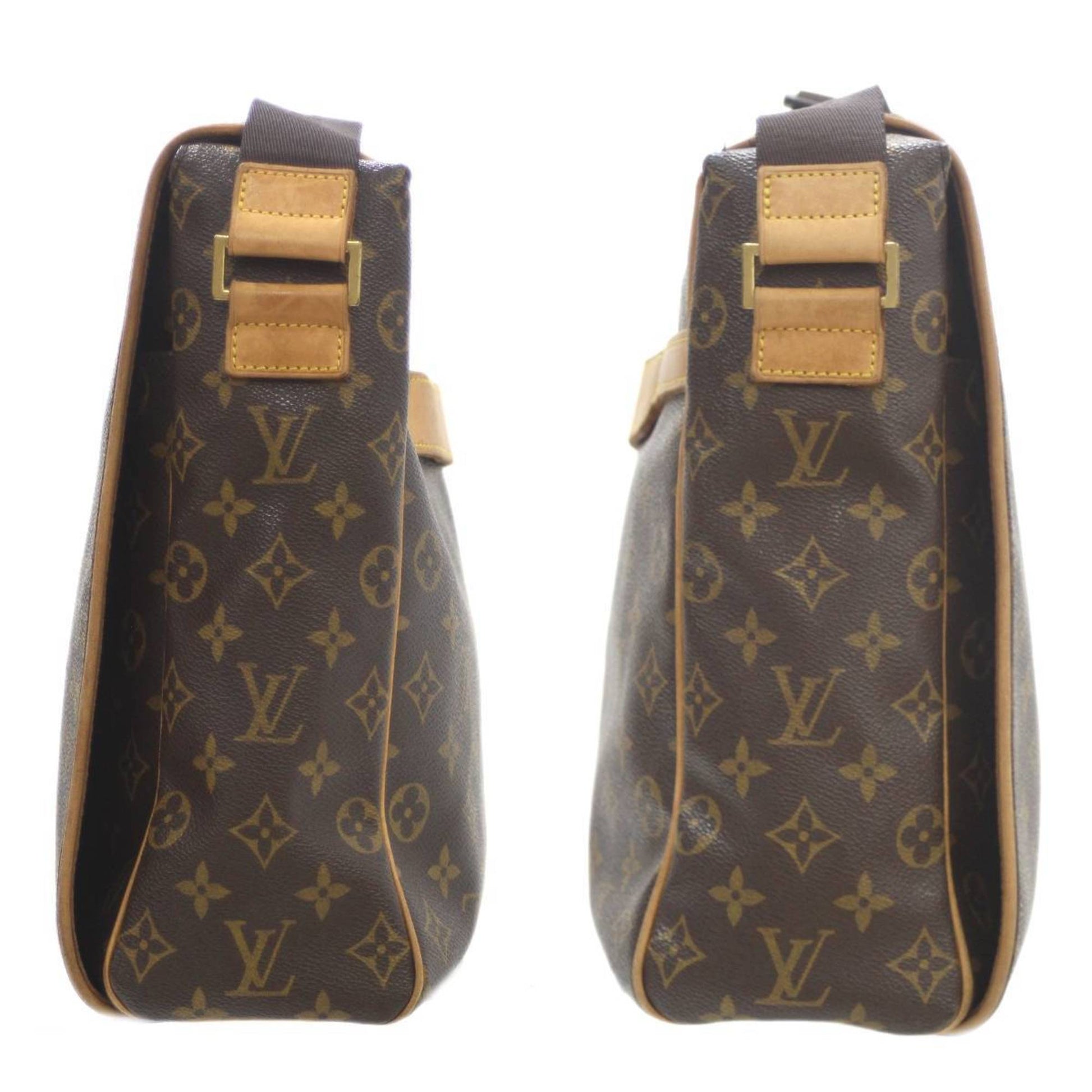 Louis Vuitton Abbesses, Brown, Canvas, shoulder