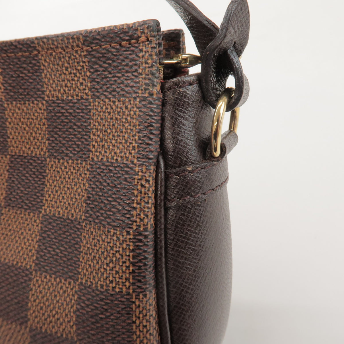 Louis Vuitton Trousse Make Up Damier, Brown, Canvas, Clutch