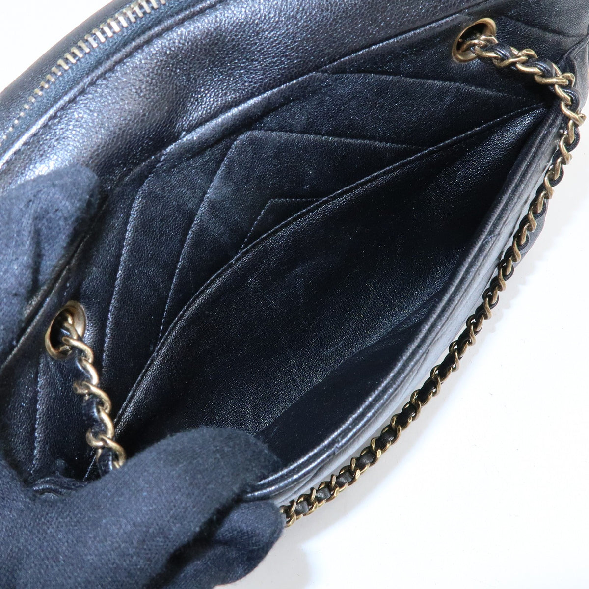 Chanel Camera Chevron Lambskin, Black, Leather, Handbag