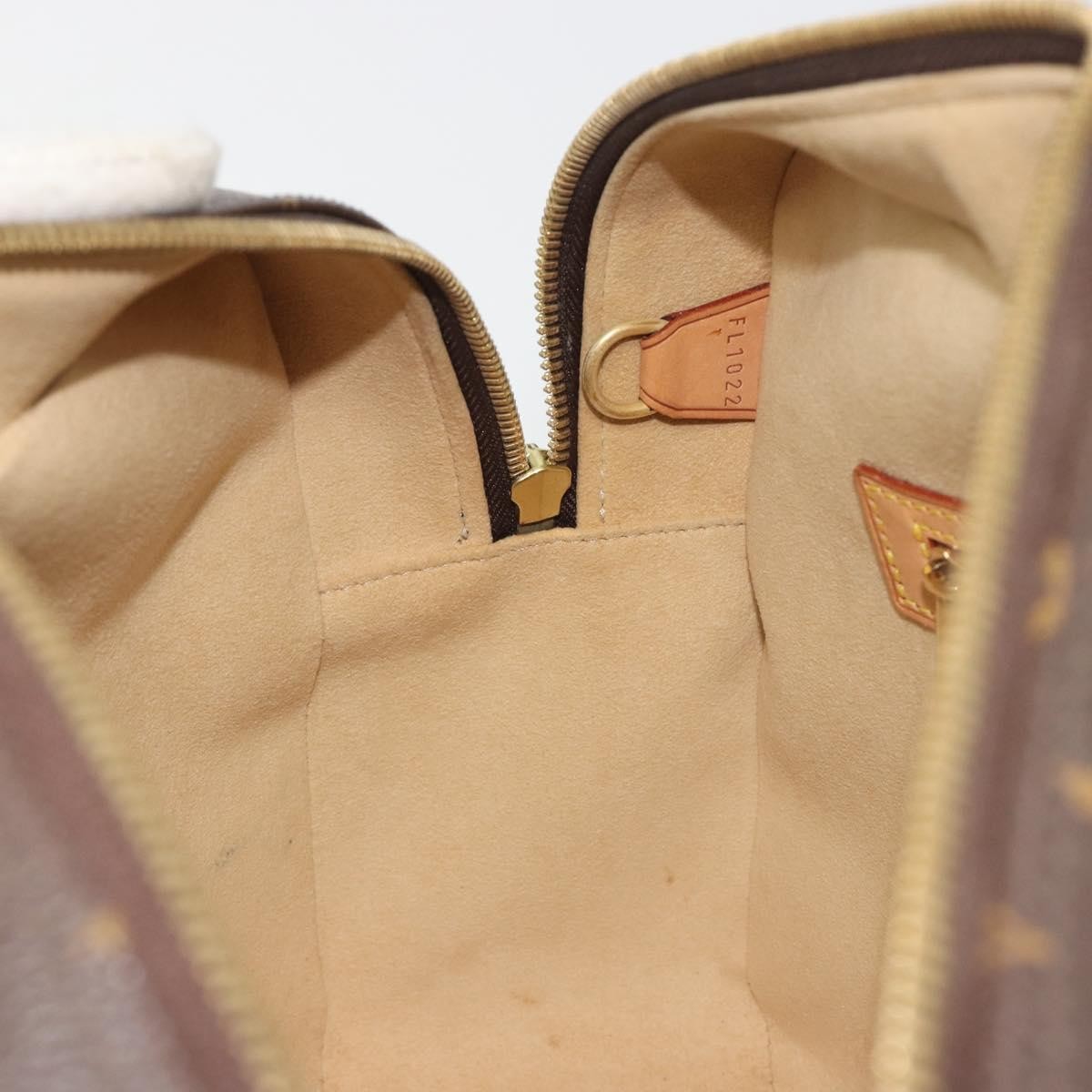 Louis Vuitton Cite Monogram Canvas, Brown, Canvas, Handbag