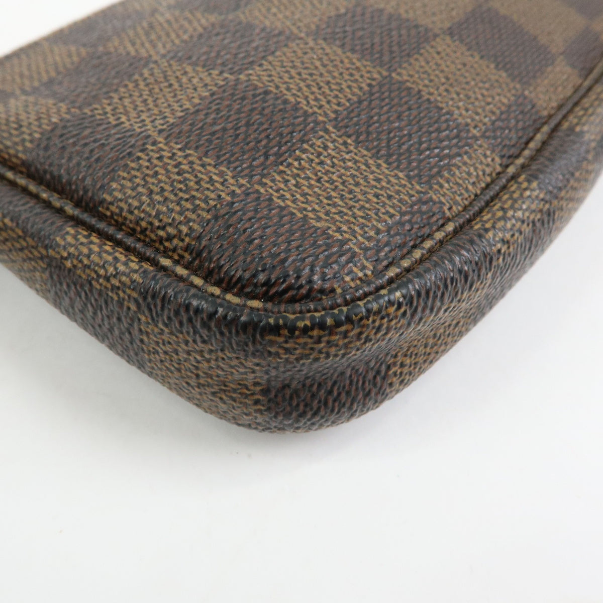 Louis Vuitton Pochette Accessoires Damier, Brown, Canvas, Clutch