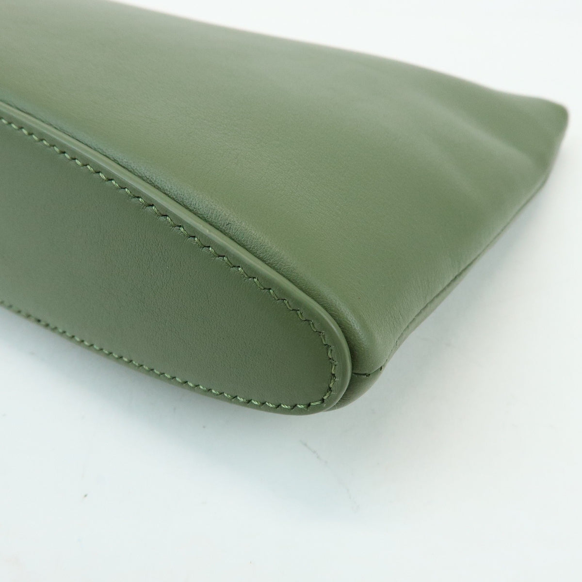 Loewe T Pouch Leather, Green, Leather, Clutch