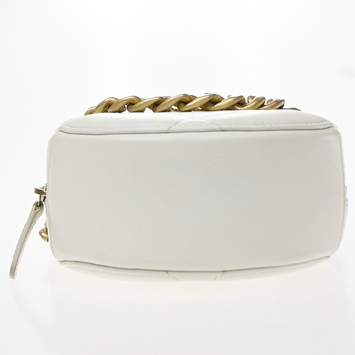 Chanel Chanel 19 Quilted, White, Leather, Clutch