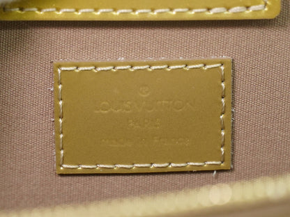 Louis Vuitton Deesse Monogram Vernis, Beige, Leather, Handbag