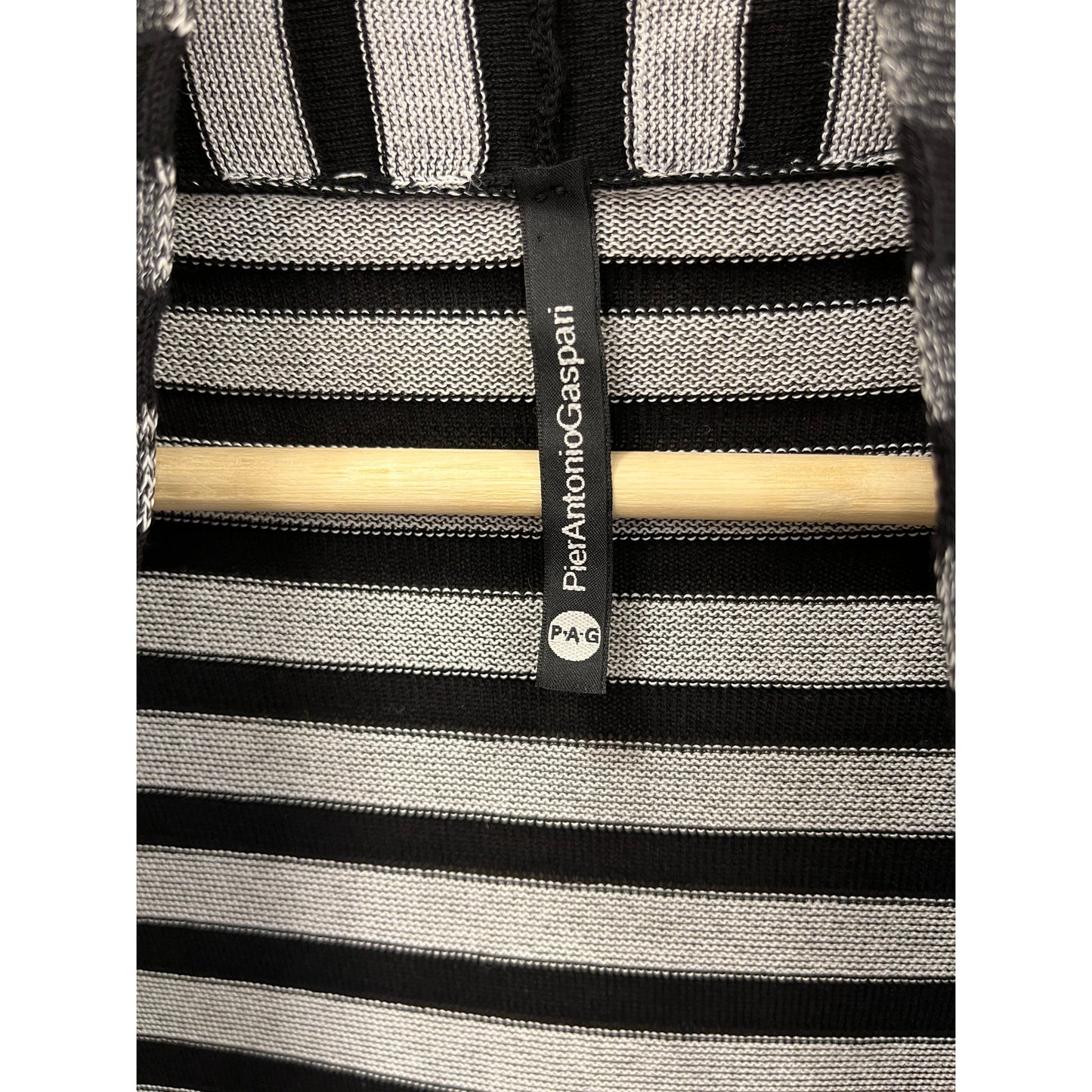 Pier Antonio Gaspari Vest 42 IT Black White Stripes