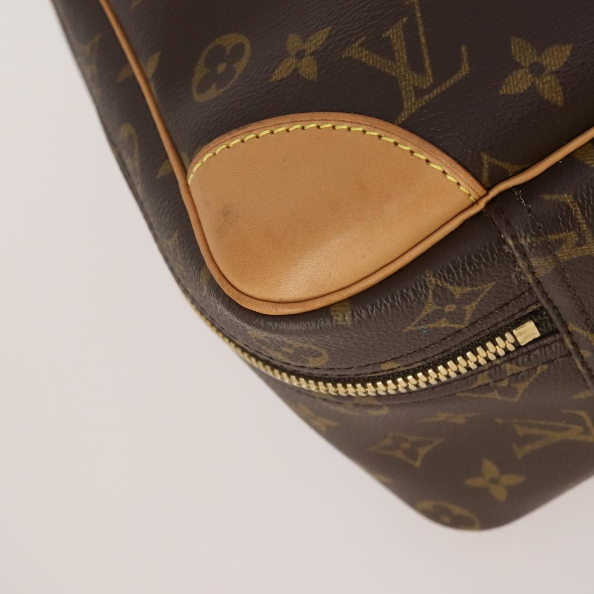 Louis Vuitton Sirius Monogram, Brown, Canvas, Travel Bag