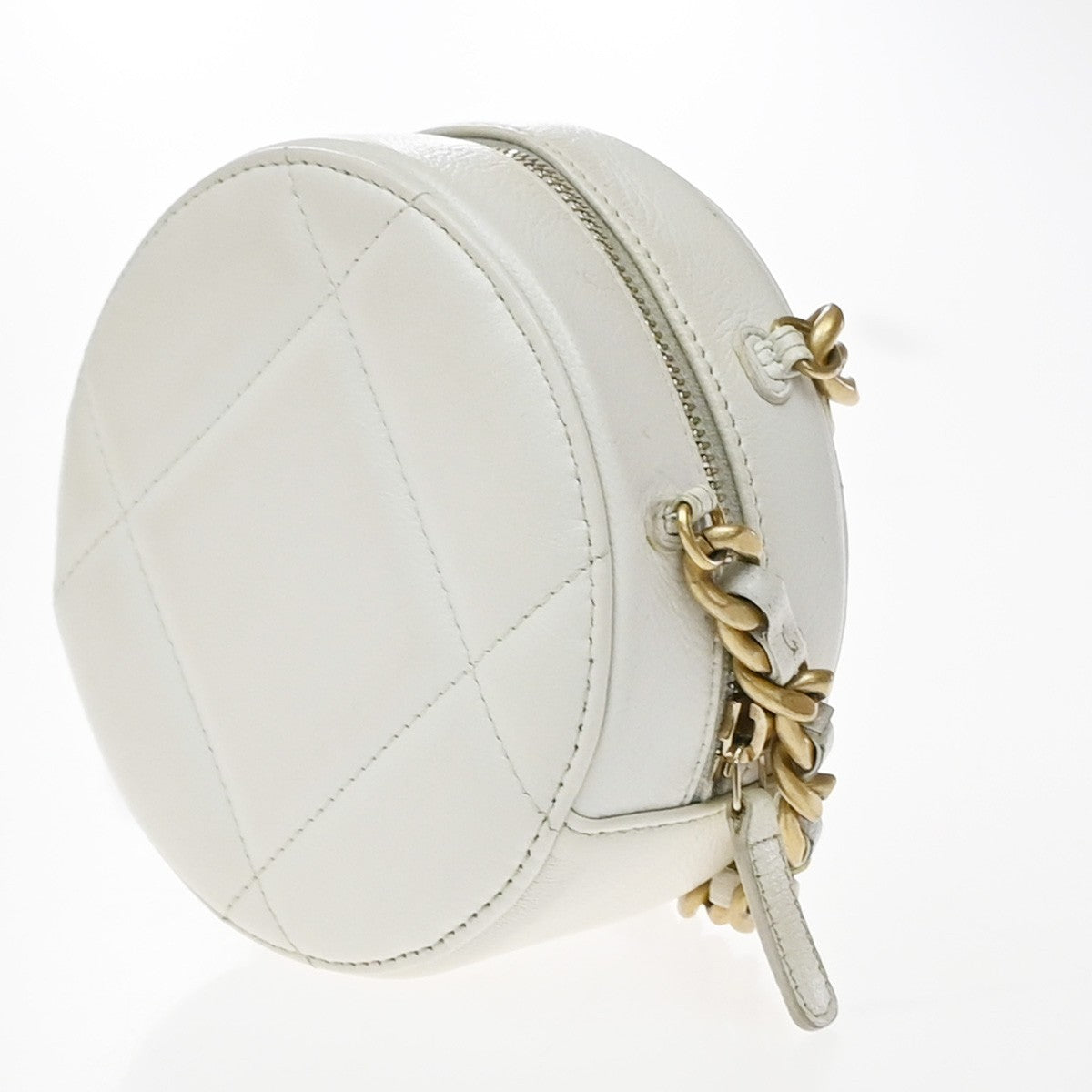 Chanel Chanel 19 Quilted, White, Leather, Clutch