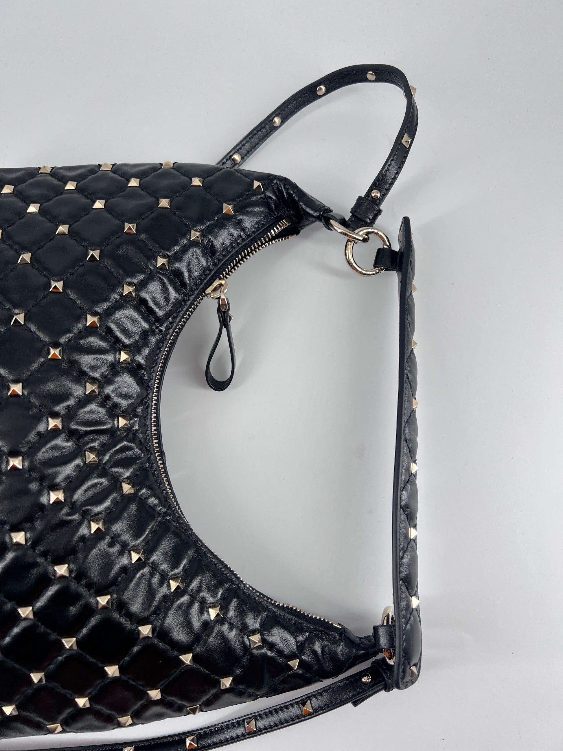 Valentino Garavani Rockstud Bow Double Zip Wristlet Clutch Leather, BLACK, LEATHER, Clutche & pouche