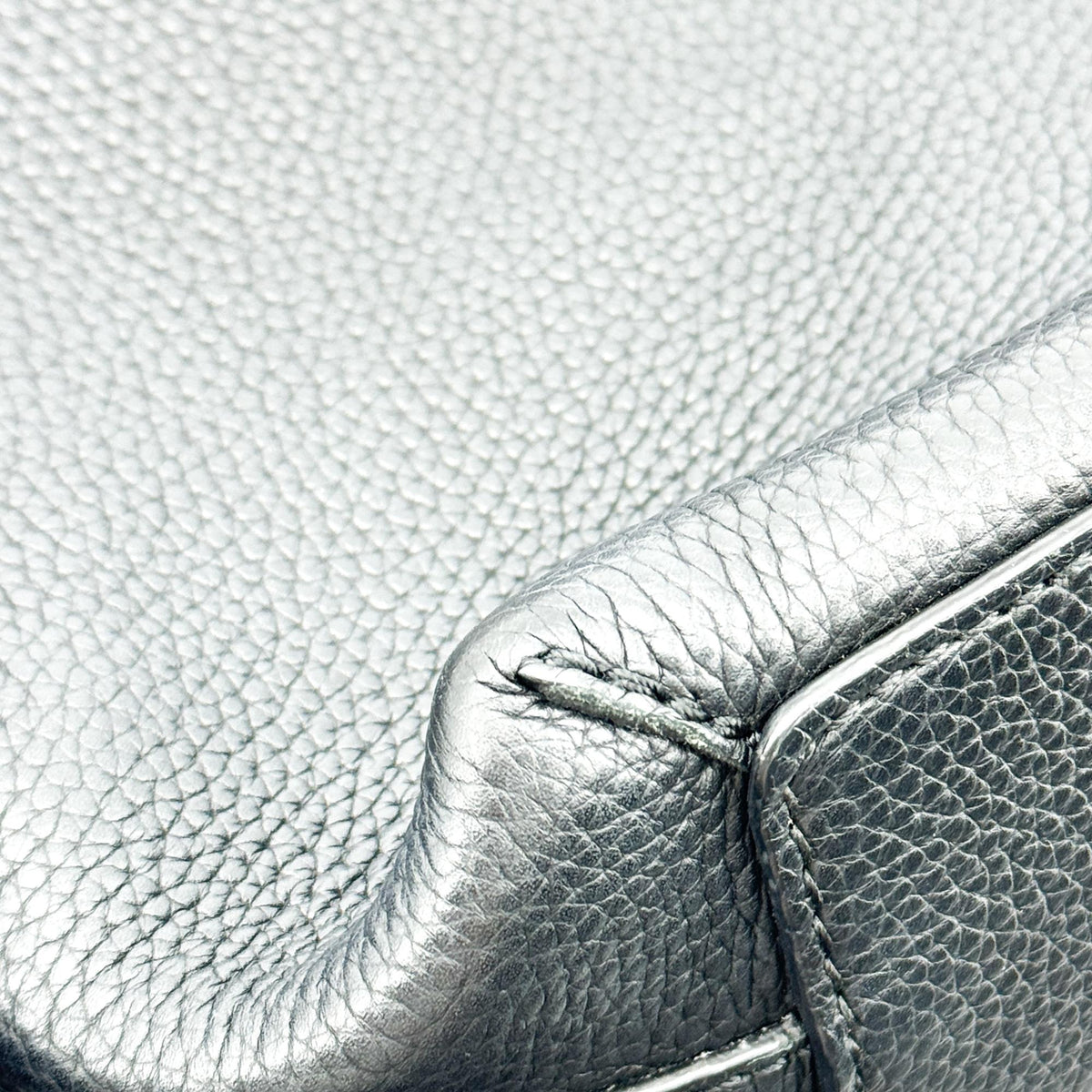 Burberry Remington Embossed Leather, Black, Leather, Tote Bag