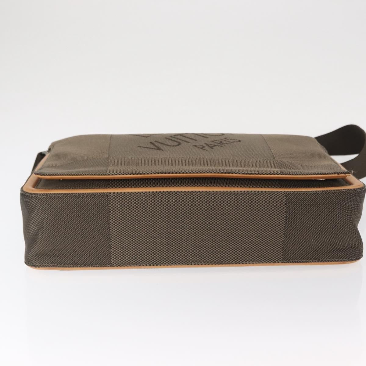 Louis Vuitton Terre Messenger Damier Geant Canvas, Brown, Canvas, Shoulder Bag