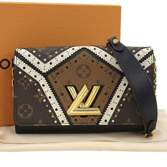 Louis Vuitton Twist, Black, Leather, clutch