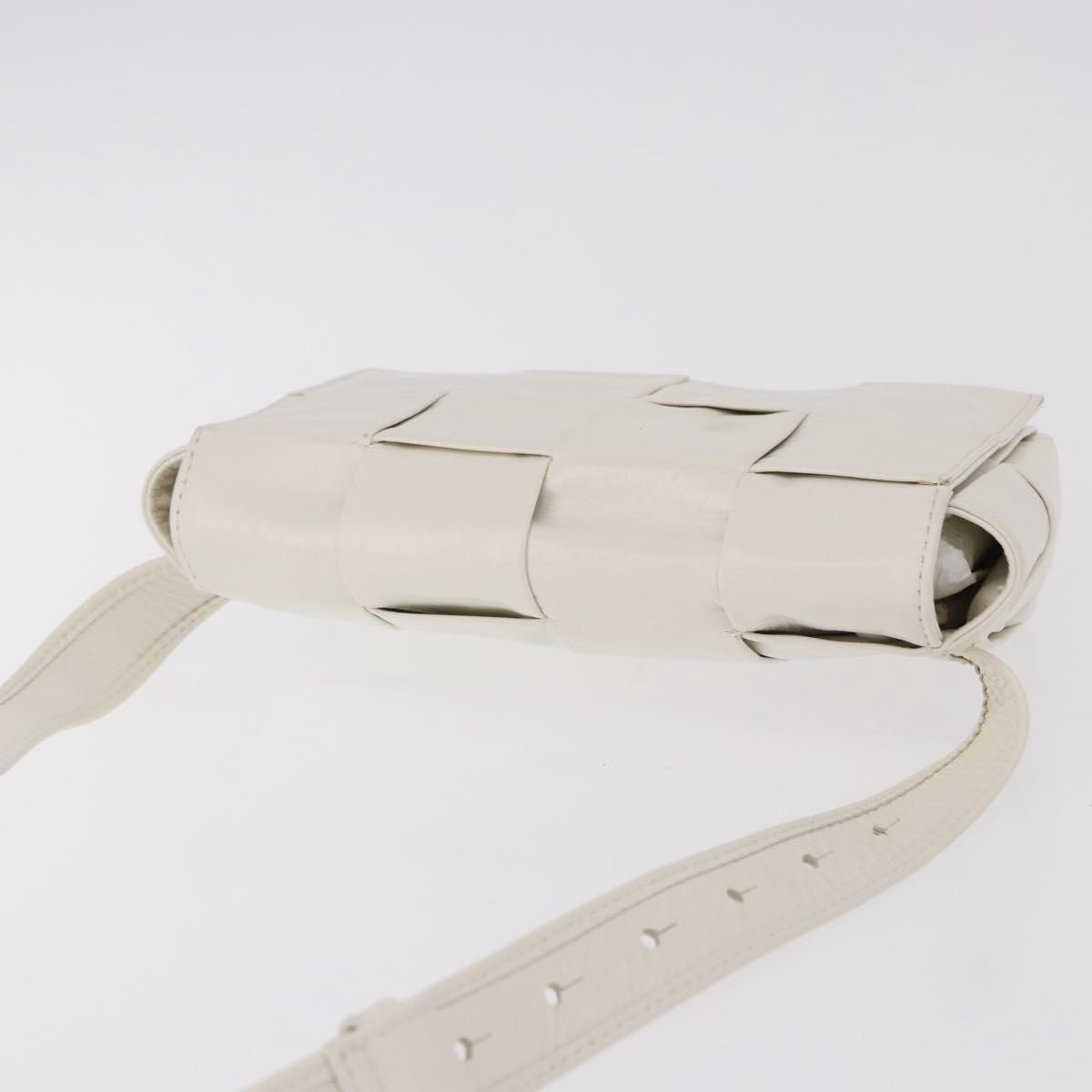Bottega Veneta Cassette Belt Maxi Intrecciato Leather, White, Leather, Clutch