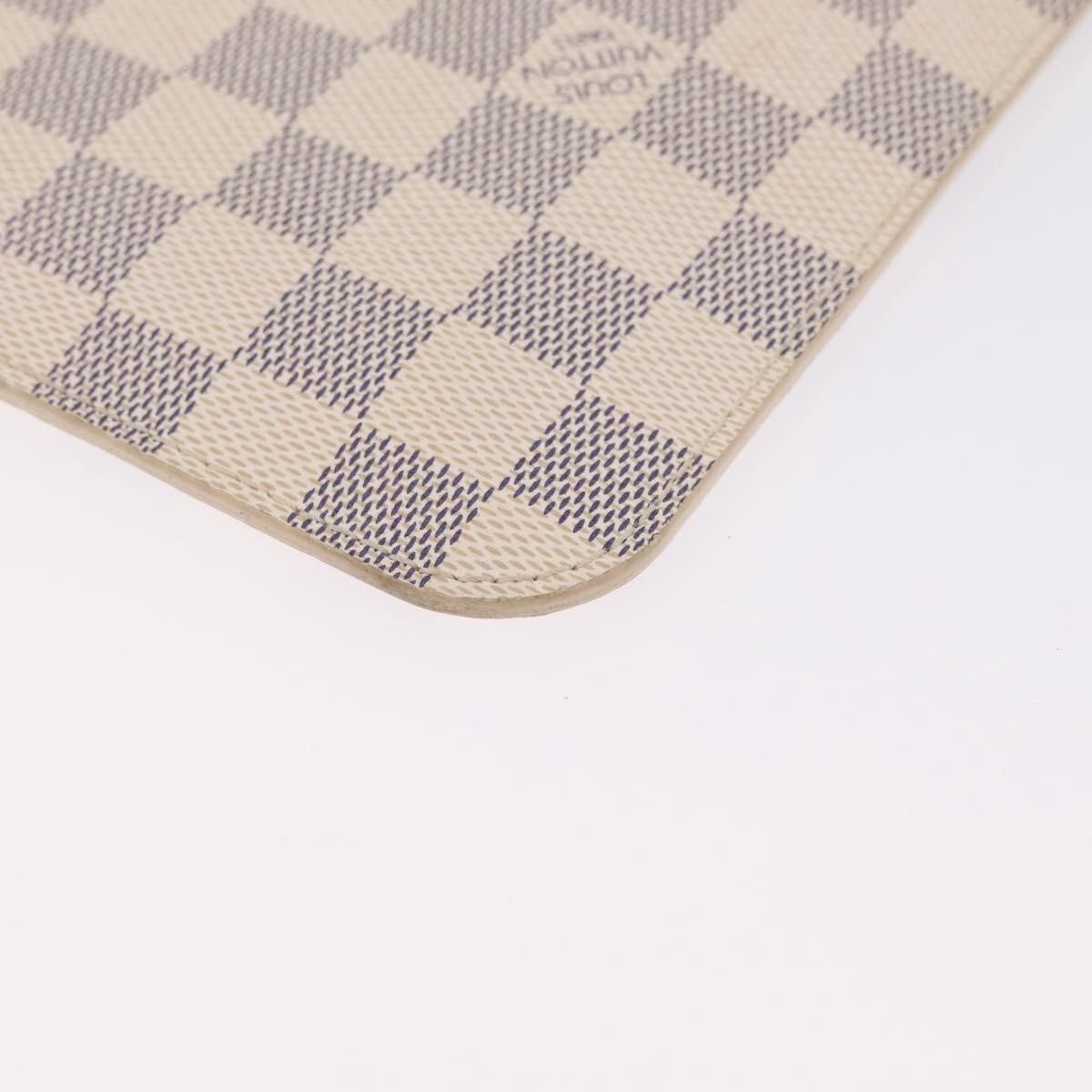 Louis Vuitton Neverfull Pochette Damier, White, Canvas, Clutch