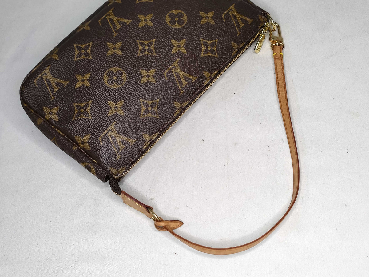 Louis Vuitton Pochette Accessoires Monogram Canvas, Brown, Canvas, Clutch