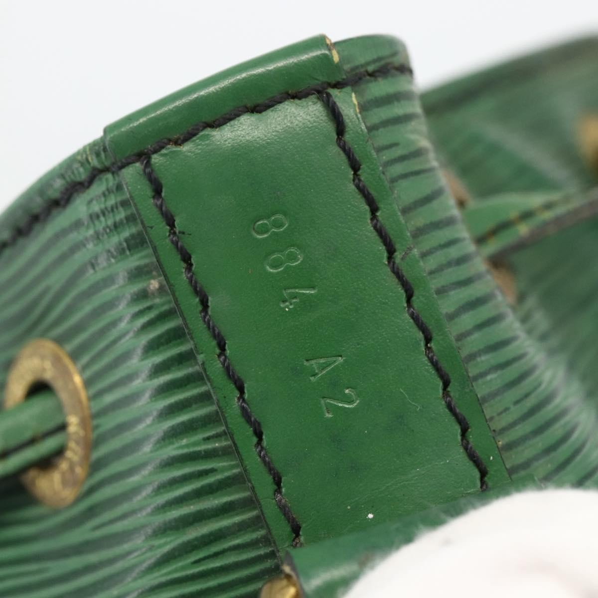 Louis Vuitton Noé Epi, Green, Leather, Shoulder Bag