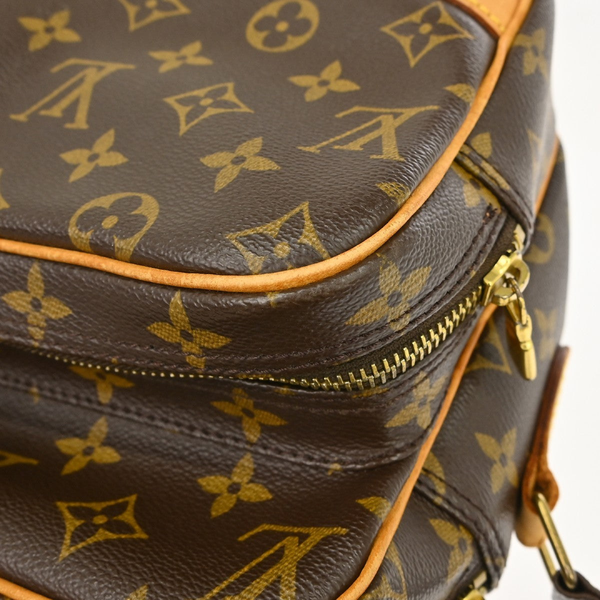 Louis Vuitton Nil Messenger Monogram Canvas, Brown, Canvas, Handbag