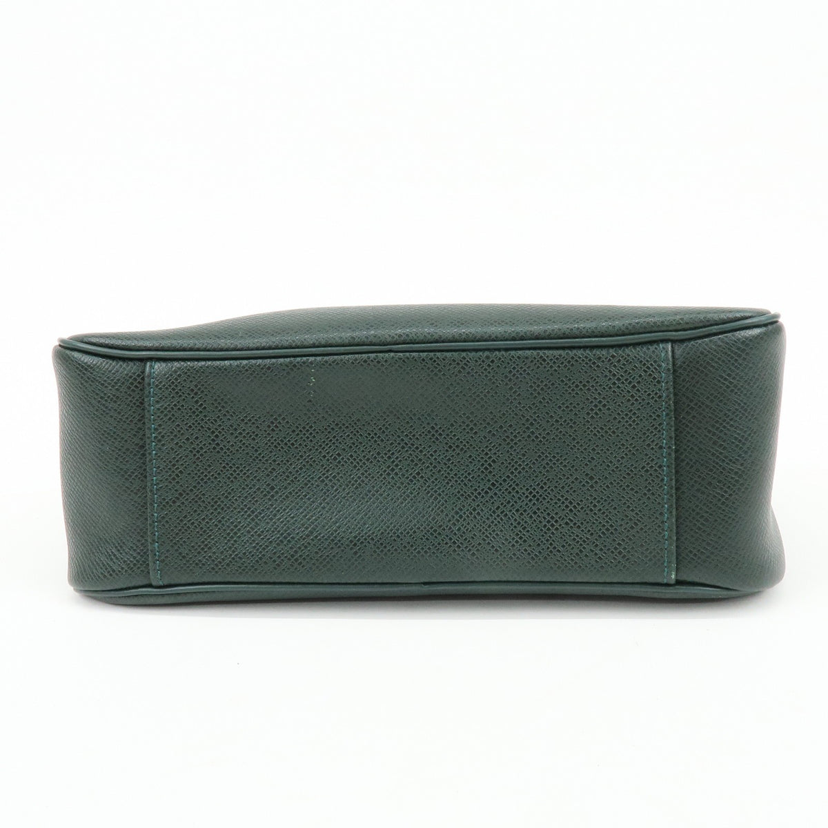 Louis Vuitton Toiletry Pouch Taiga Leather, Green, Leather, Clutch