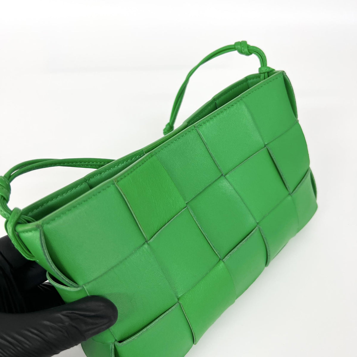 Bottega Veneta Cassette Maxi Intrecciato Leather, Green, Leather, Shoulder Bag