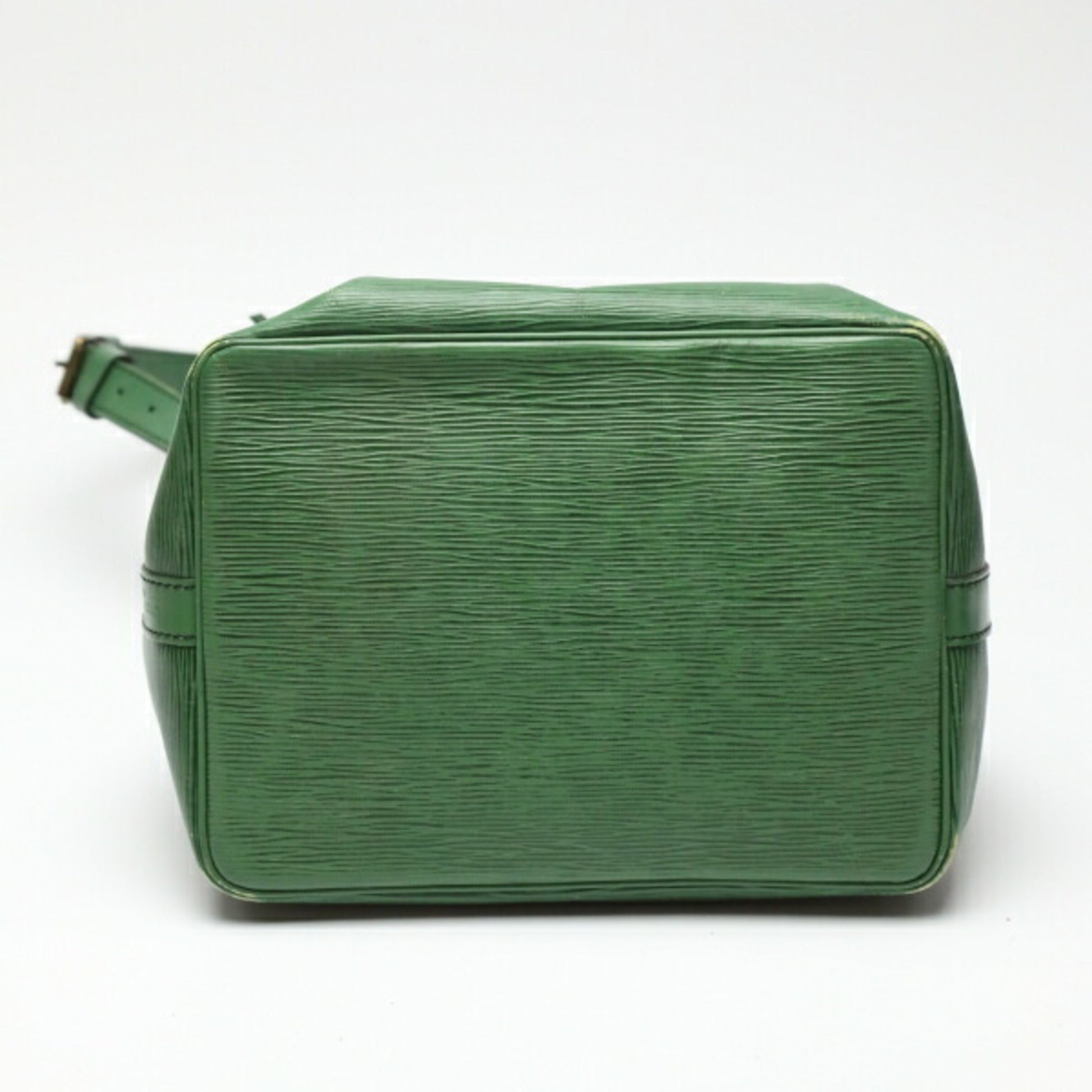 Louis Vuitton Petit Noé, Green, Leather, shoulder