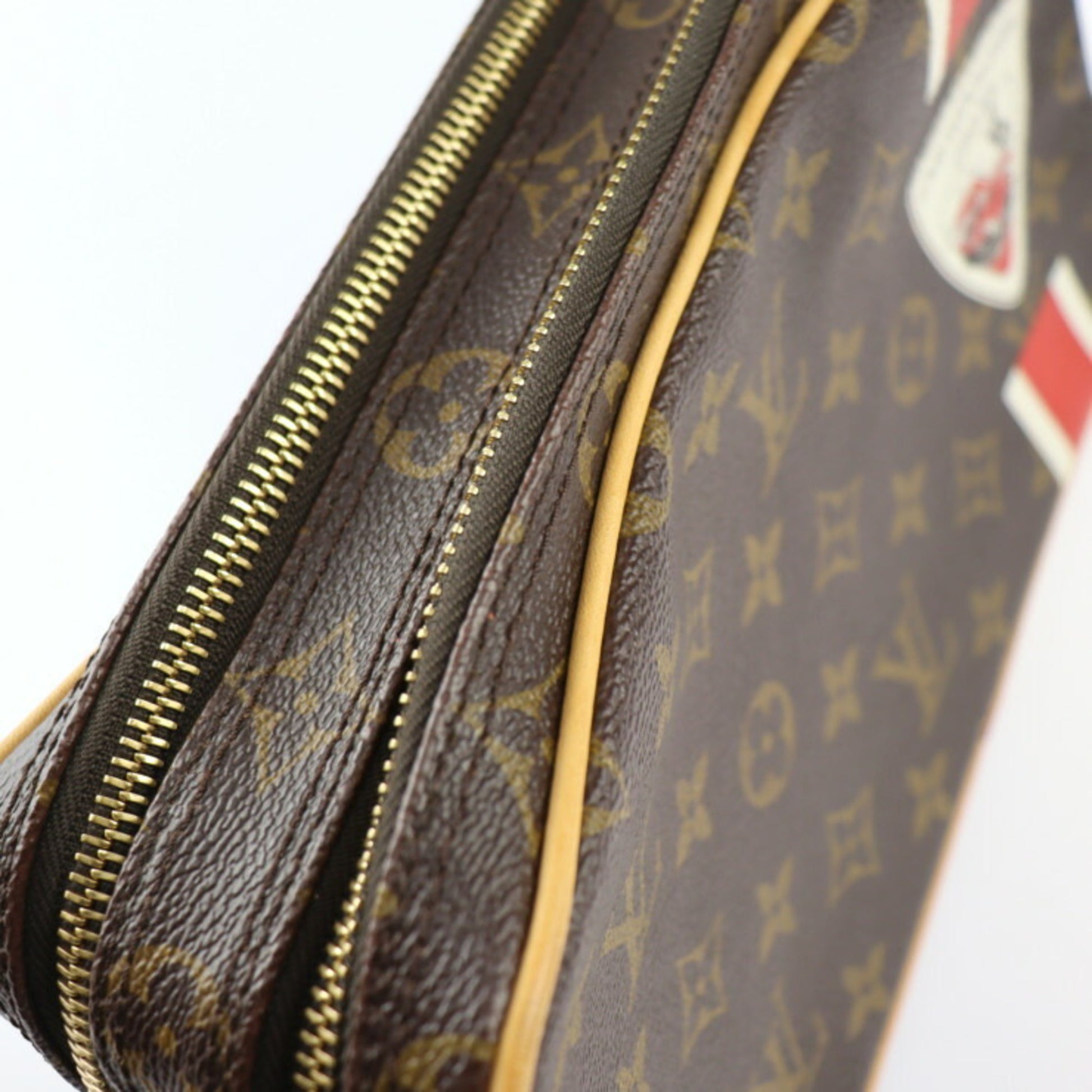 Louis Vuitton Pavel, Brown, Canvas, clutch